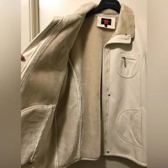 GALLERY Coat - Picture 3 of 6